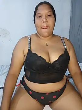 Snapshot of VaneandRossy chatting on 12, 7, 2026 VaneandRossy online show from 12, 7, 2026