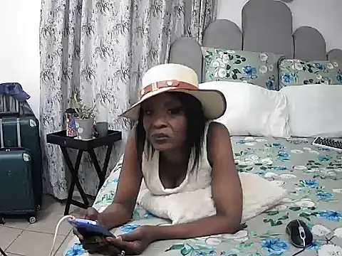 DivineEbonyGrace online show from 21, 12, 2025