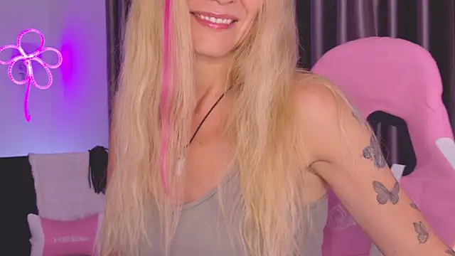 Snapshot of betty_xoxoo chatting on 26, 6, 2026 betty xoxoo online show from 26, 6, 2026