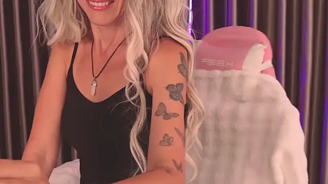 betty xoxoo online show from 9, 4, 2026