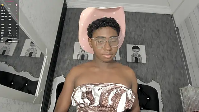 teylor lovee online show from 8, 4, 2026