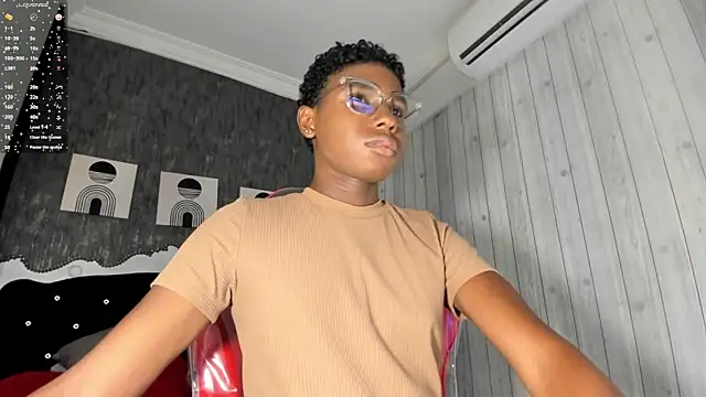 teylor lovee online show from 23, 3, 2026