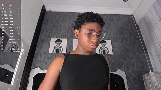 teylor lovee online show from 22, 4, 2026