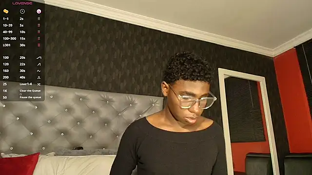 teylor lovee online show from 7, 3, 2026