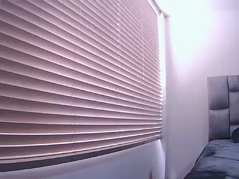 Fernanda andrew online show from 10, 4, 2026