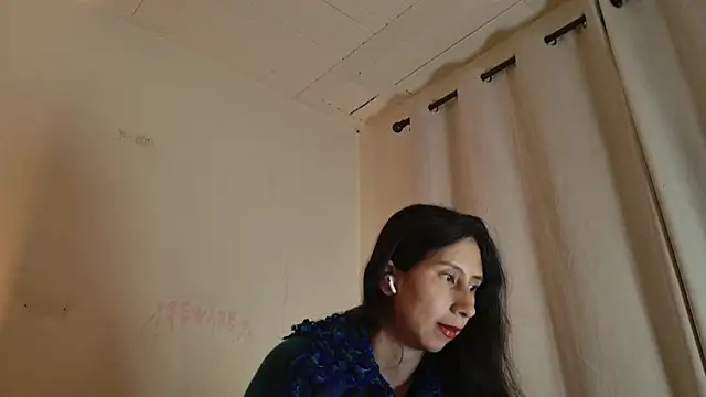 Snapshot of MoonLipsON- chatting on 22, 7, 2026 MoonLipsON- online show from 22, 7, 2026