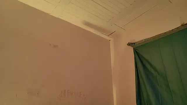 MoonLipsON- online show from 12, 4, 2026