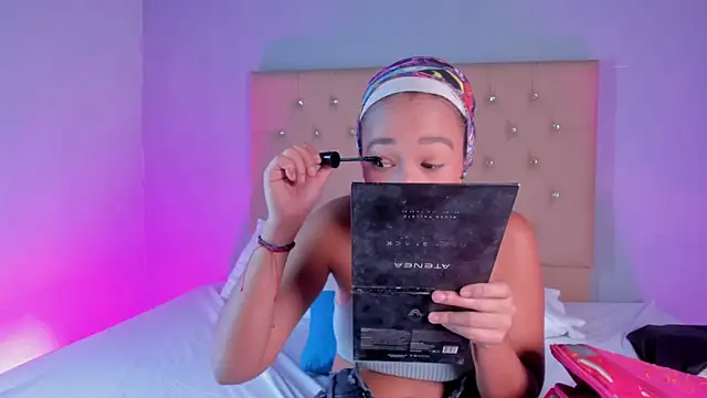 EmmaLawrence  online show from 17, 1, 2026