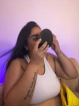 Snapshot of YenthCorona chatting on 20, 7, 2026 YenthCorona online show from 20, 7, 2026