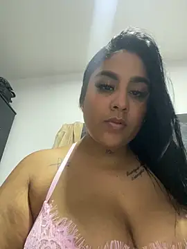 Snapshot of YenthCorona chatting on 18, 6, 2026 YenthCorona online show from 18, 6, 2026