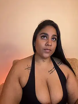 Snapshot of YenthCorona chatting on 10, 7, 2026 YenthCorona online show from 10, 7, 2026