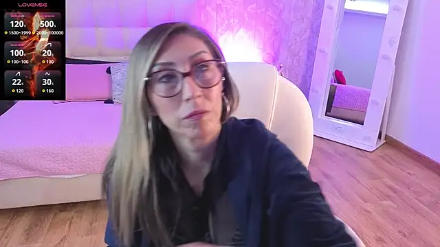 Scarlett 079 online show from 10, 4, 2026