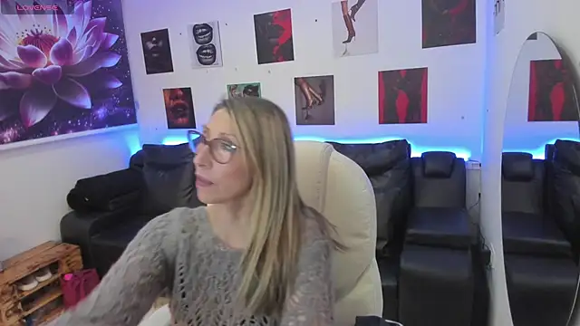 Scarlett 079 online show from 19, 2, 2026