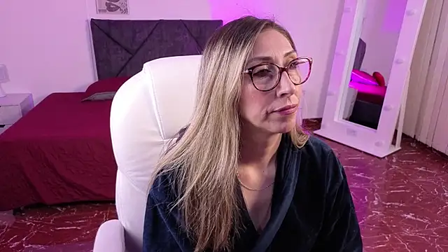 Snapshot of Scarlett_079 chatting on 24, 4, 2026 Scarlett 079 online show from 24, 4, 2026