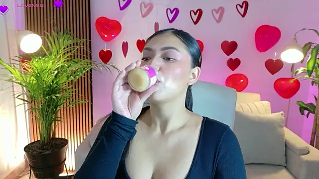 victoria   moon online show from 12, 2, 2026