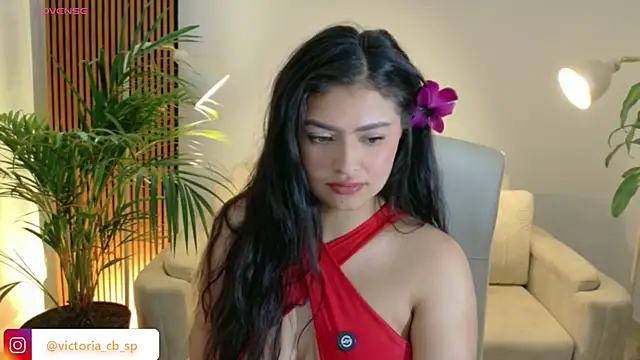 Snapshot of victoria___moon chatting on 21, 5, 2026 victoria moon online show from 21, 5, 2026