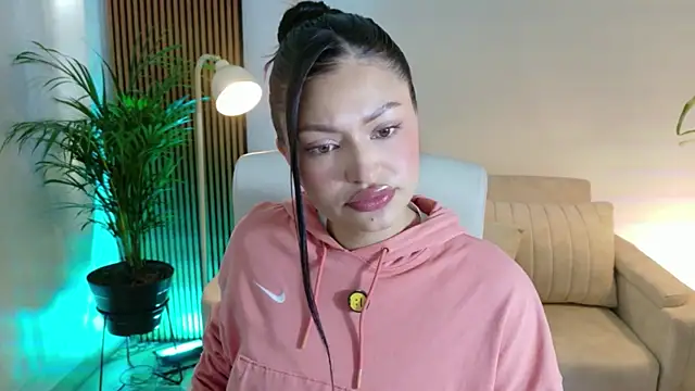 victoria   moon online show from 7, 1, 2026