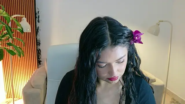Snapshot of victoria___moon chatting on 22, 6, 2026 victoria moon online show from 22, 6, 2026