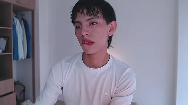 andrew courtzz online show from 16, 2, 2026