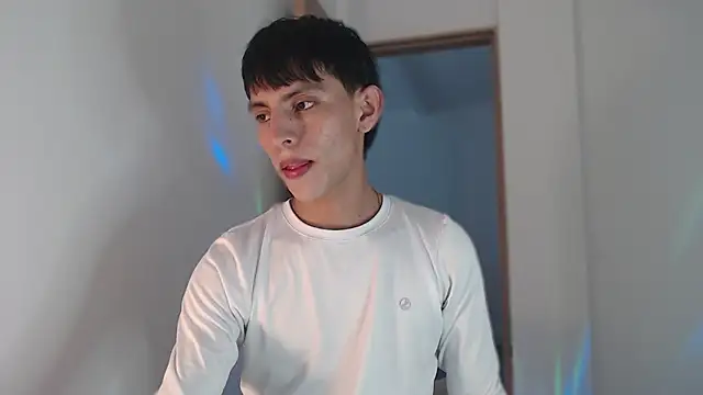 andrew courtzz online show from 10, 3, 2026