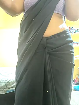 Snapshot of Preeti345 chatting on 5, 12, 2025 Preeti345 online show from 5, 12, 2025