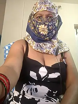 Preeti345 online show from 22, 6, 2026