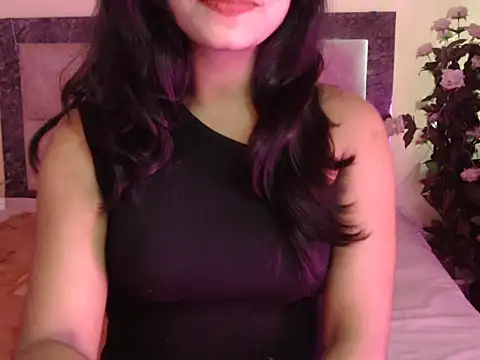 Lola Bebe online show from 12, 4, 2026