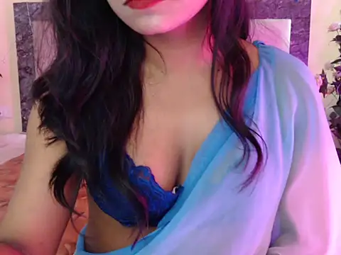 Lola Bebe online show from 15, 4, 2026