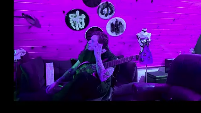 siphonophordustbunny online show from 5, 12, 2025