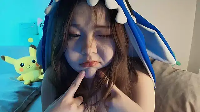 minji snow online show from 22, 2, 2026