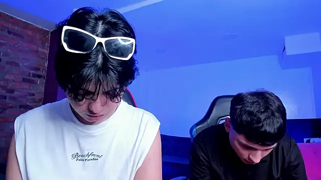 HotThreesoome online show from 11, 3, 2026