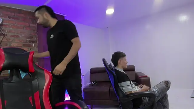 HotThreesoome online show from 7, 1, 2026