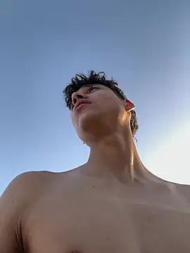 Snapshot of OnlyTyroone chatting on 8, 2, 2026 OnlyTyroone online show from 8, 2, 2026