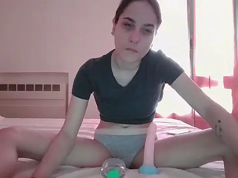 cristinalore online show from 8, 7, 2026