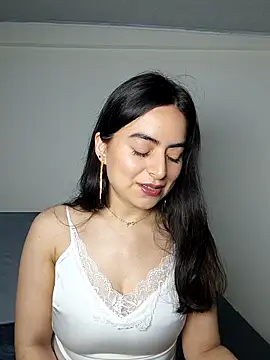 saasha Petit online show from 9, 3, 2026