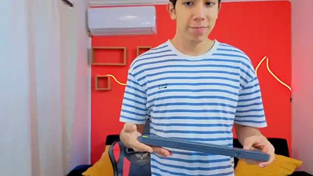 Neo Twink online show from 10, 5, 2026