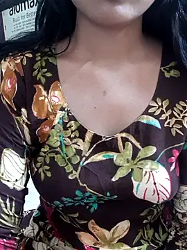 Riya rani8 online show from 14, 4, 2026