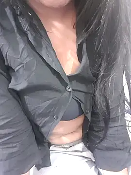 Riya rani8 online show from 5, 1, 2026