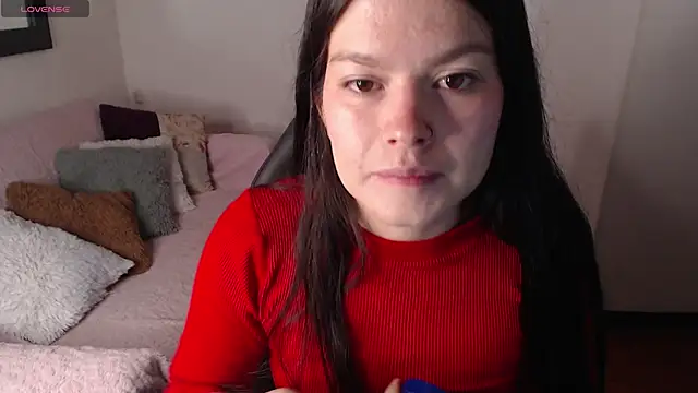 Sara valderrama  online show from 17, 12, 2025