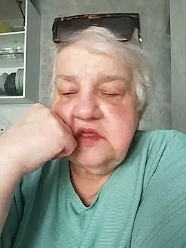 HapinessLovee online show from 17, 5, 2026