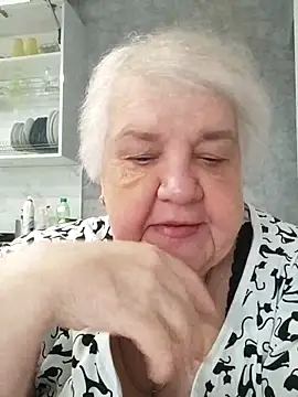 HapinessLovee online show from 4, 6, 2026