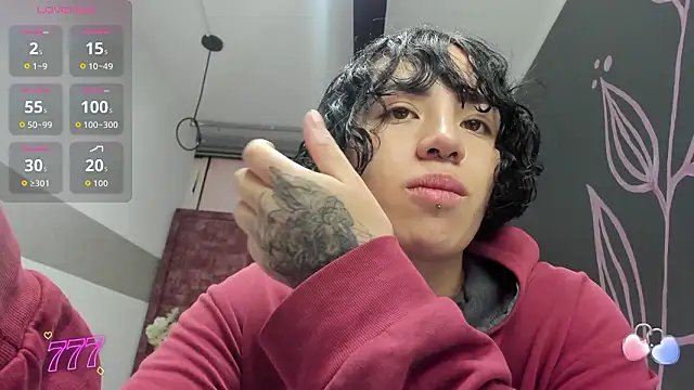 Kiara Fox   online show from 29, 3, 2026