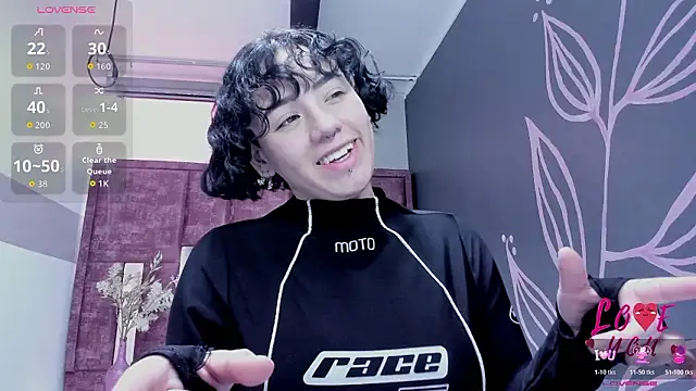 Kiara Fox   online show from 14, 3, 2026