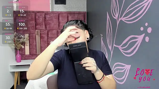 Kiara Fox   online show from 16, 2, 2026