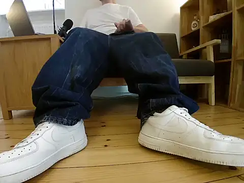 Snapshot of jonas_camboy chatting on 4, 6, 2026 jonas camboy online show from 4, 6, 2026