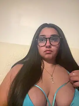 Wild Busty Niyah XX online show from 15, 4, 2026