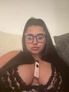 Wild Busty Niyah XX online show from 16, 2, 2026