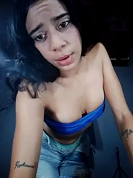 Vaness hot online show from 17, 6, 2026