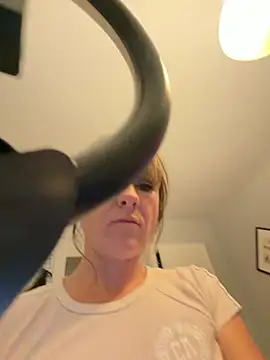 alluringpixie online show from 7, 6, 2026