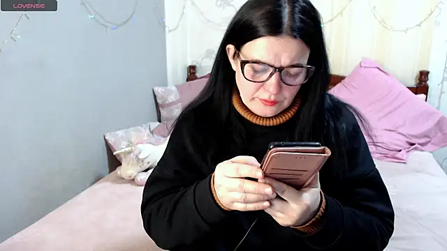 SashaBond online show from 11, 2, 2026